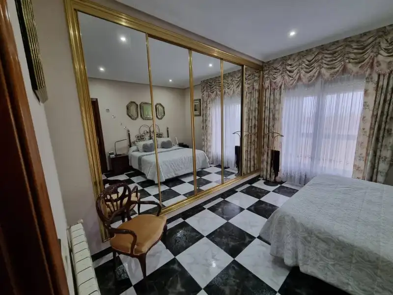Detached house with pool for sale in Malpartida de Plasencia, imagen 18