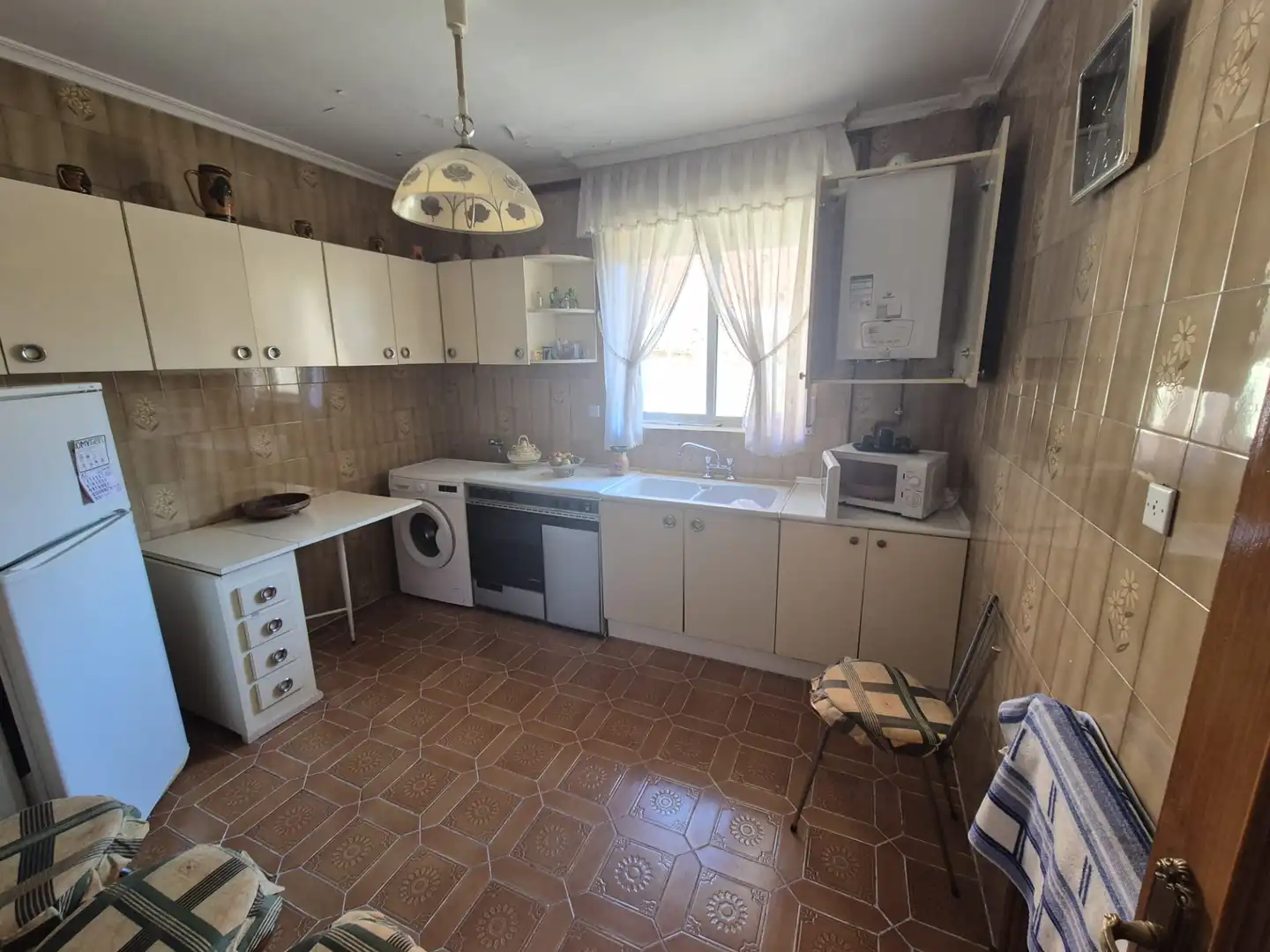 Kitchen of Houses for sale in Palencia  with Private garden and Furnished