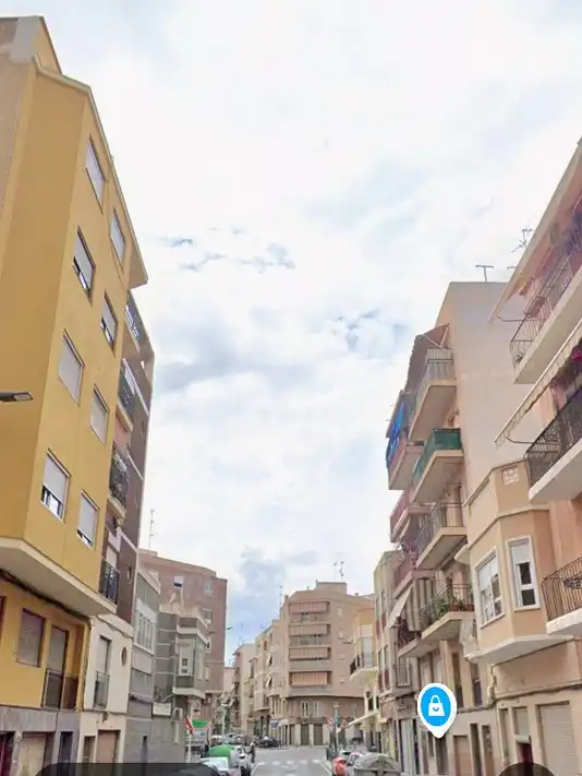 Vista exterior de Pis en venda en Elche / Elx amb Moblat