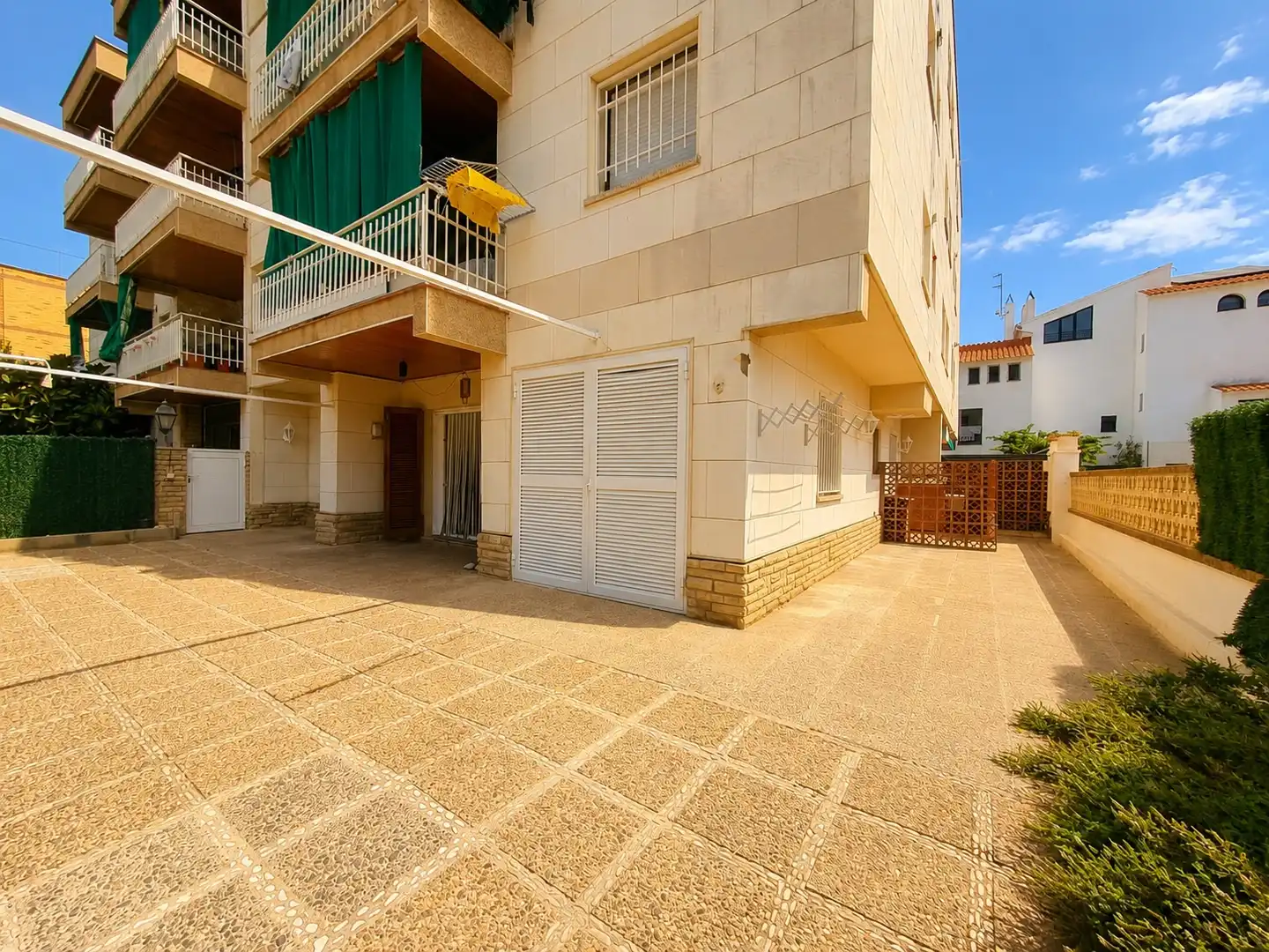 Rez-de-chaussée avec piscine à vendre à Carrer de les Ones, imagen 3