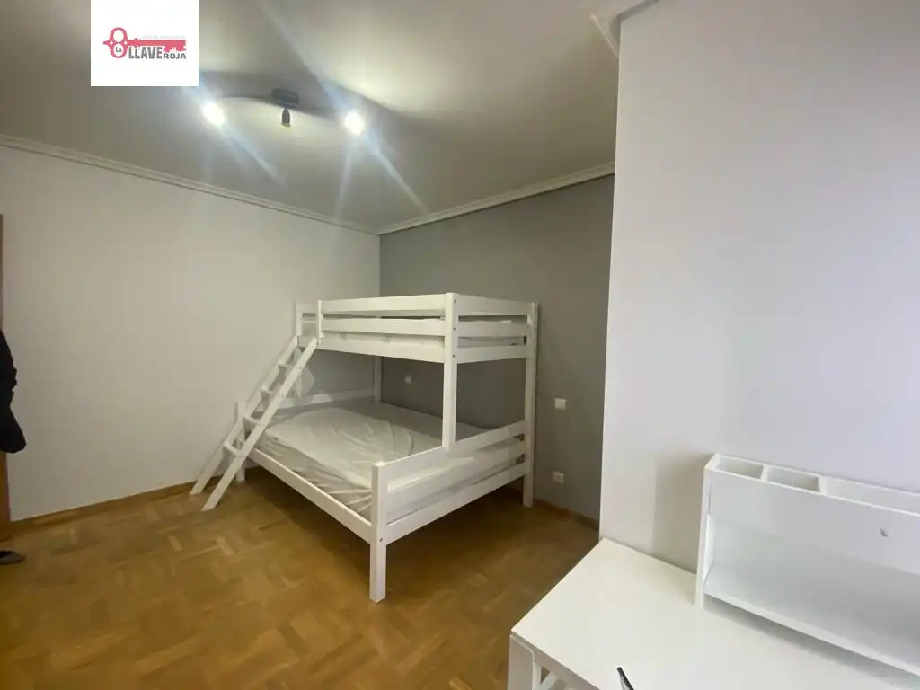 Schlafzimmer von Wohnung zum Verkauf in Burgos mit Heizung, Parkett und Abstellraum