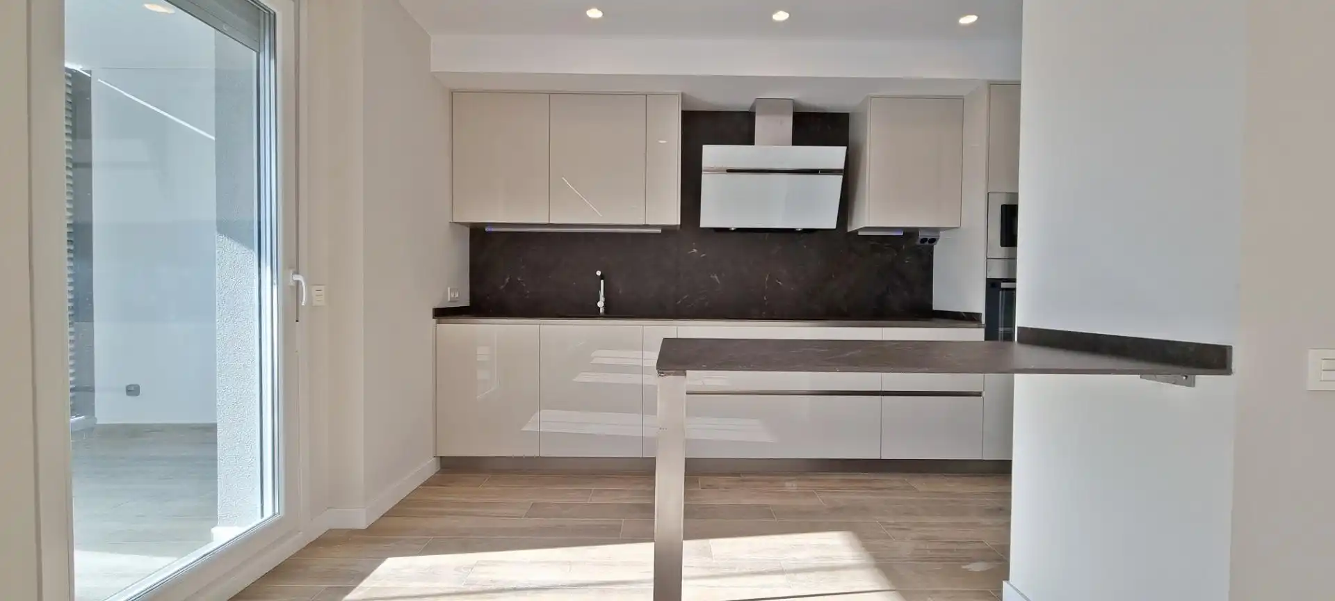 Cocina de Piso en venta en Cuarte de Huerva con Aire acondicionado, Calefacción y Jardín privado