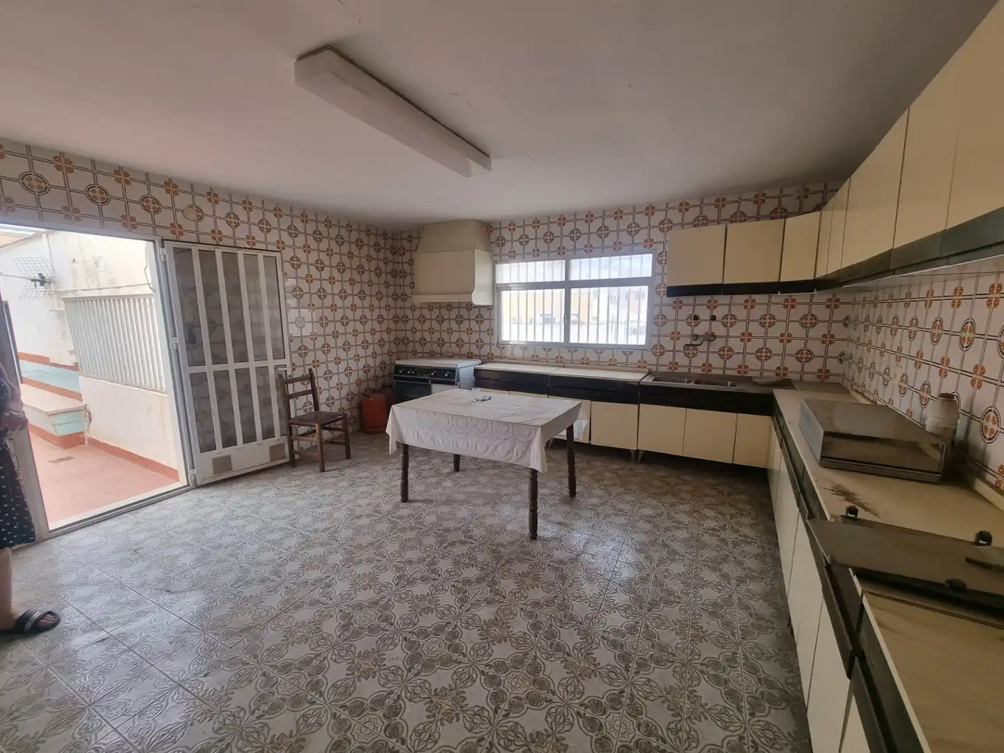 Kitchen of Buildings for sale in Almería