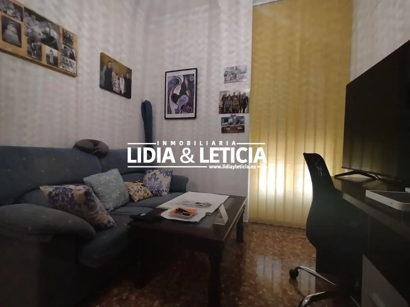 Sala d'estar de Casa o xalet en venda en Alcalá de Guadaira amb Aire condicionat i Traster