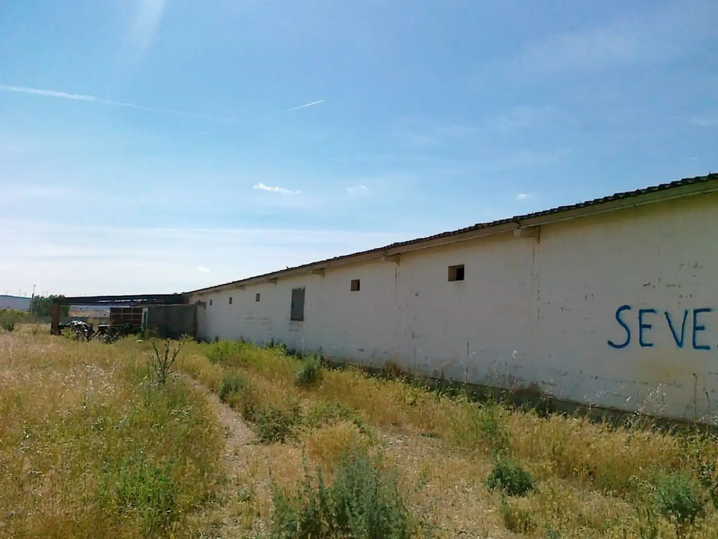 Vista exterior de Nave industrial en venta en Astudillo