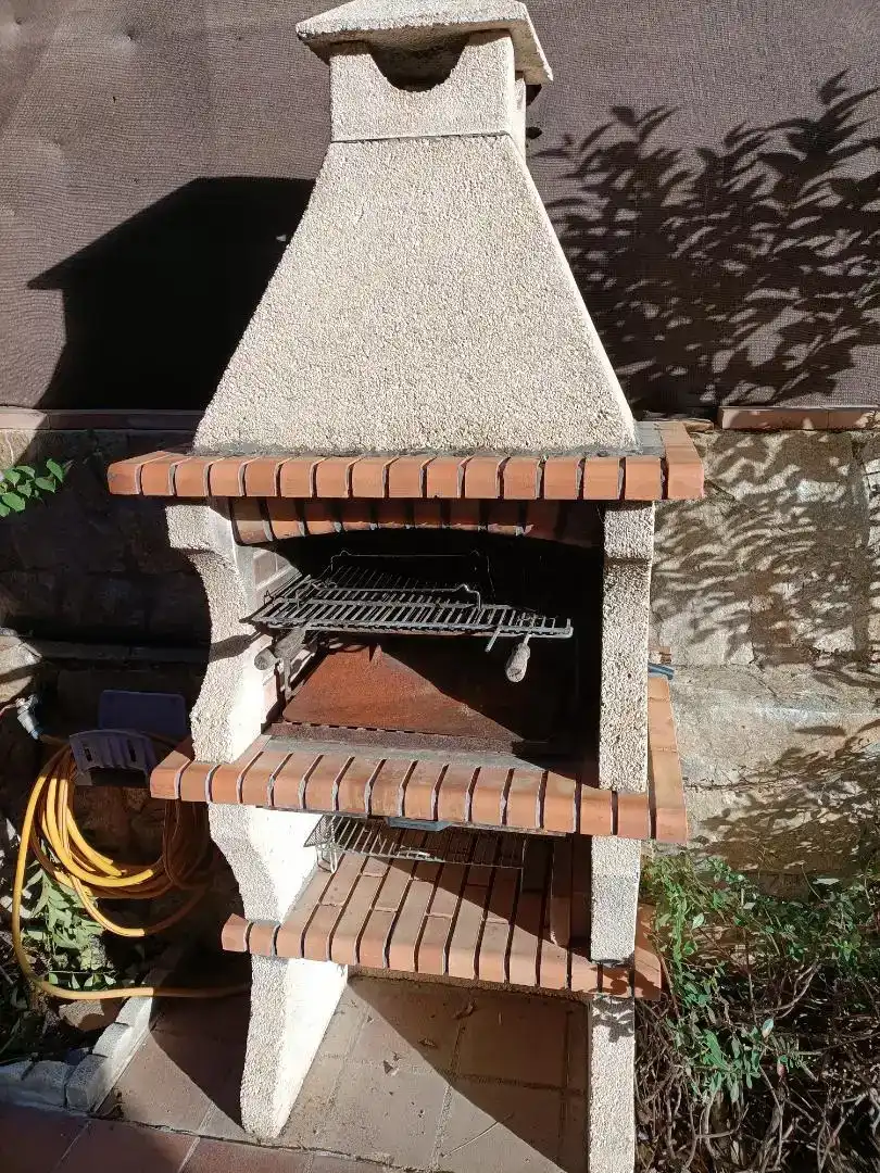 Casa o xalet en venda en El Casar amb Piscina