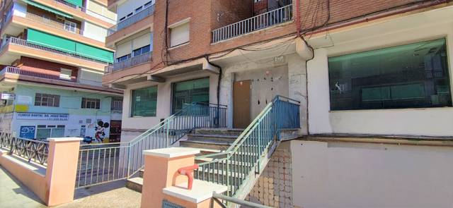 Local comercial en Venta en Virgen De Iciar en Casco Antiguo