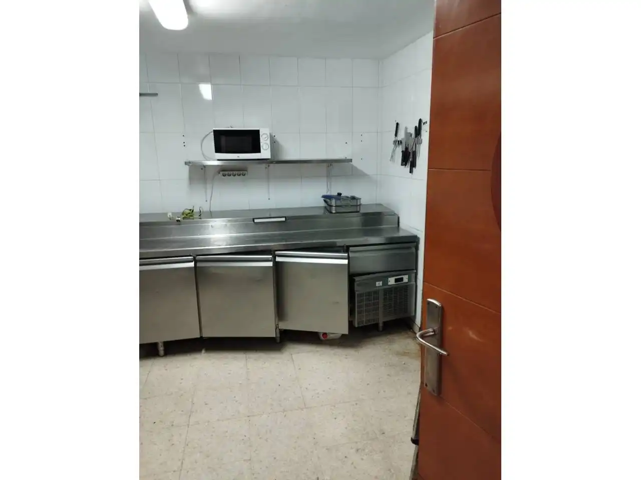 Cocina de Local en venta en Huelva con Aire acondicionado