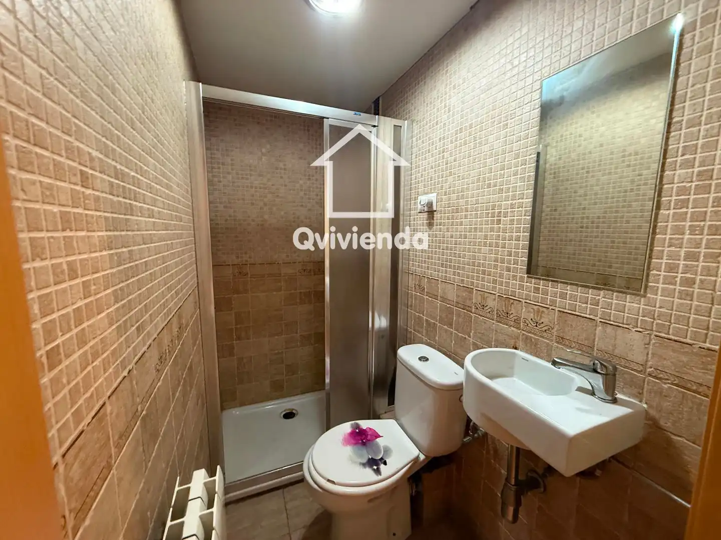 Badezimmer von Wohnung zum Verkauf in Sabadell mit Heizung und Terrasse