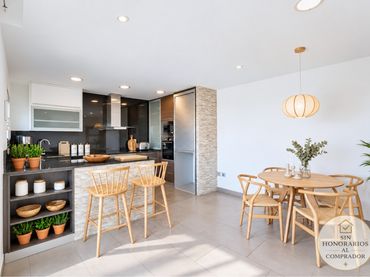 Piso con balcón en venta en Ponent