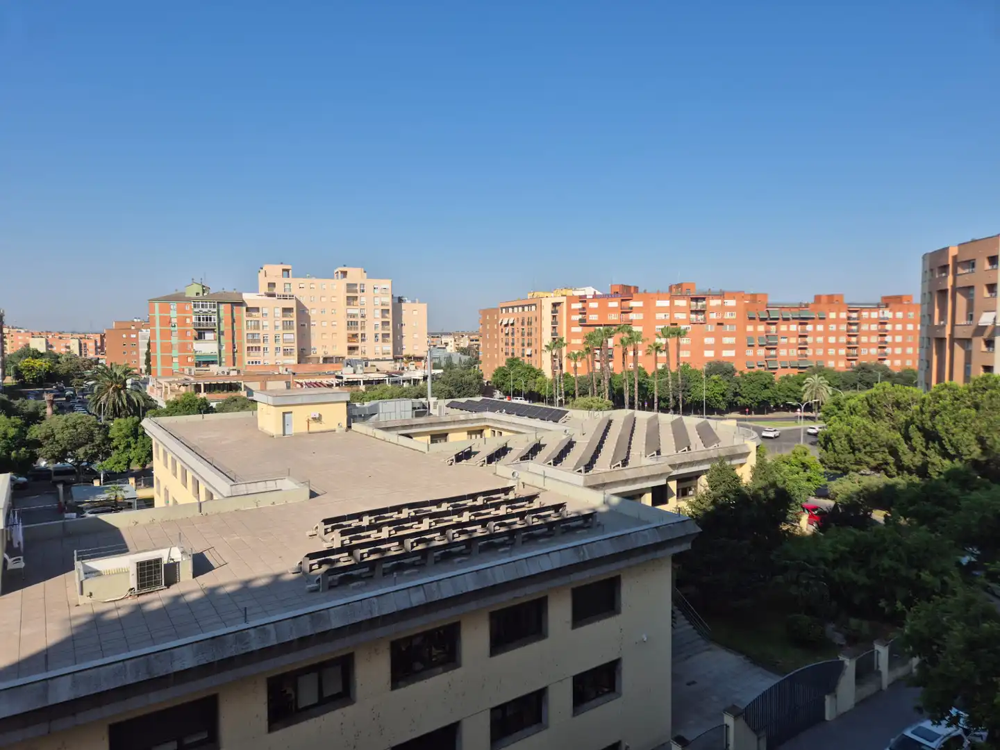 Vista exterior de Pis de lloguer en Badajoz amb Aire condicionat, Calefacció i Jardí privat