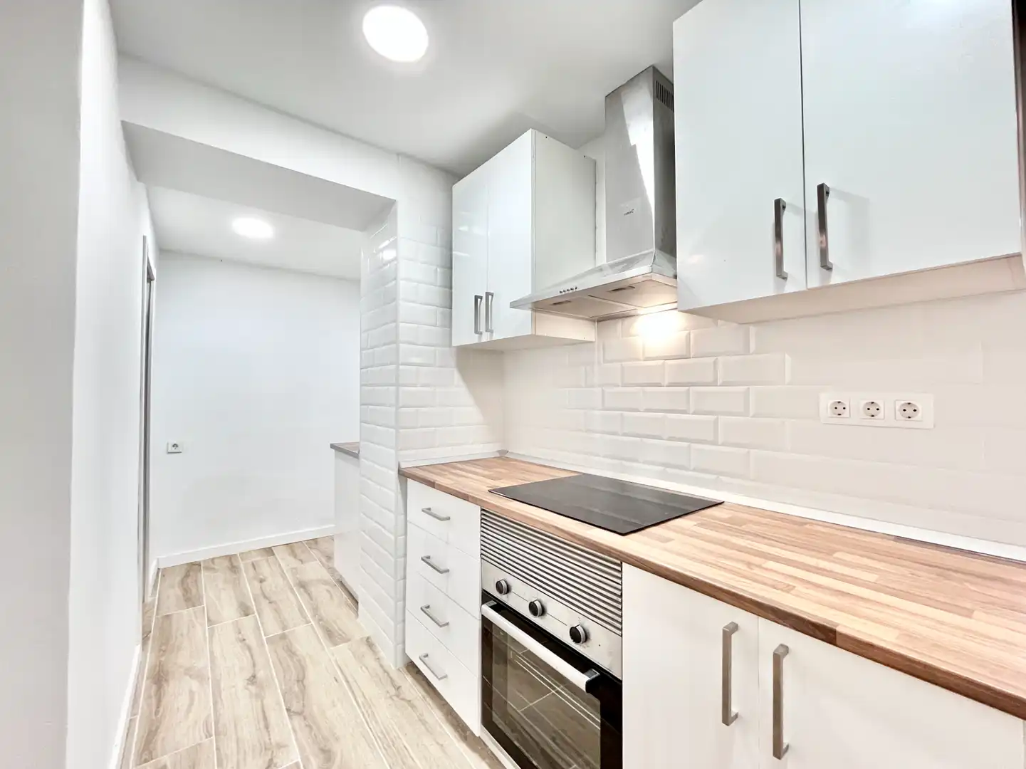 Cocina de Piso en venta en Barcelona con Aire acondicionado, Calefacción y Terraza