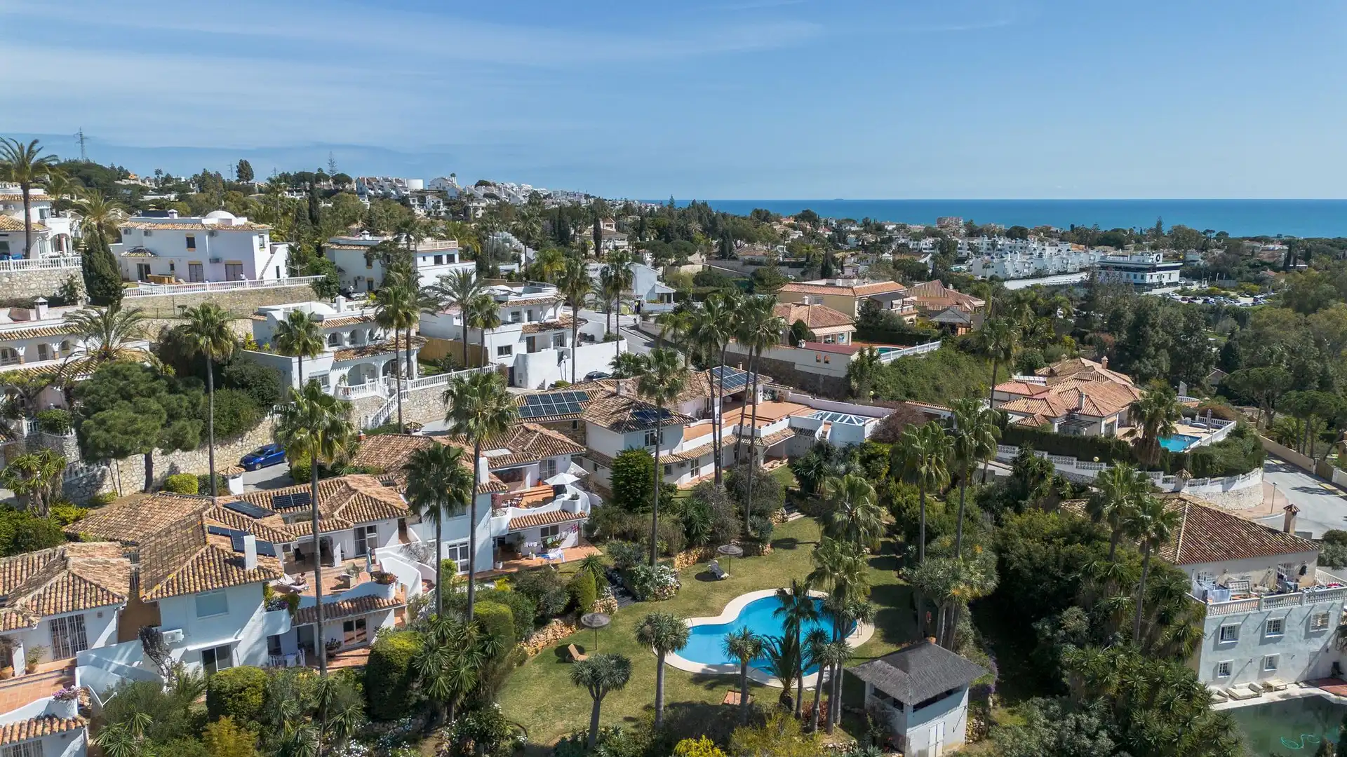 Vista exterior de Casa o xalet en venda en Mijas amb Terrassa