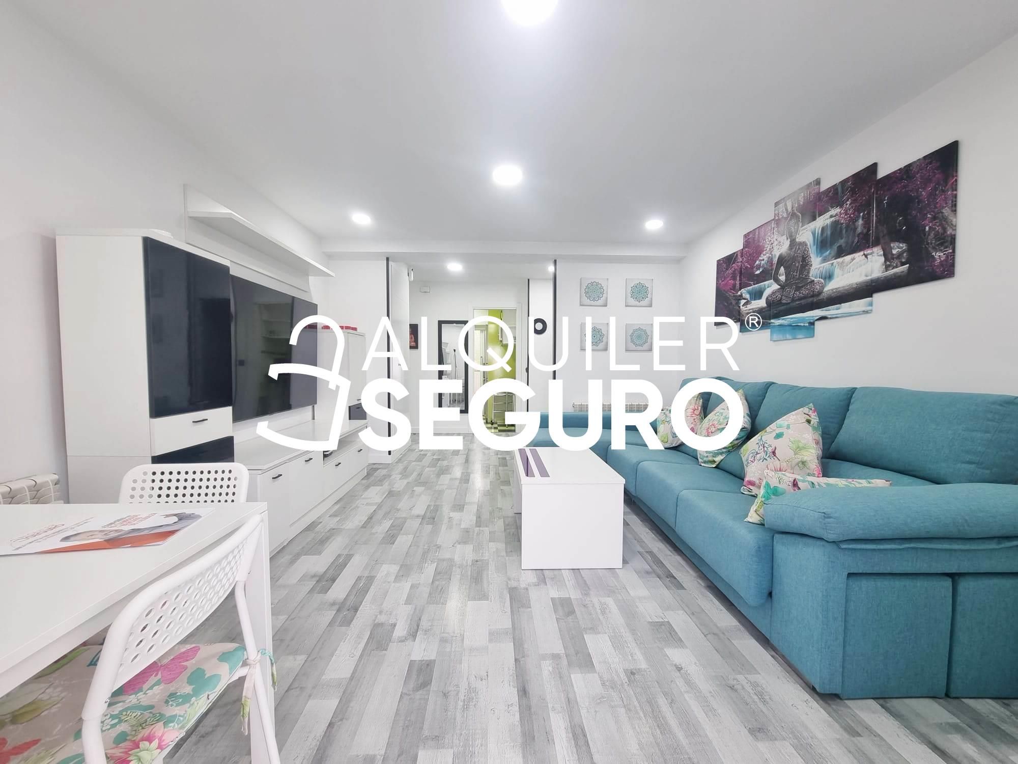 Sala de estar de Piso de alquiler en Guadarrama con Calefacción, Terraza y Amueblado