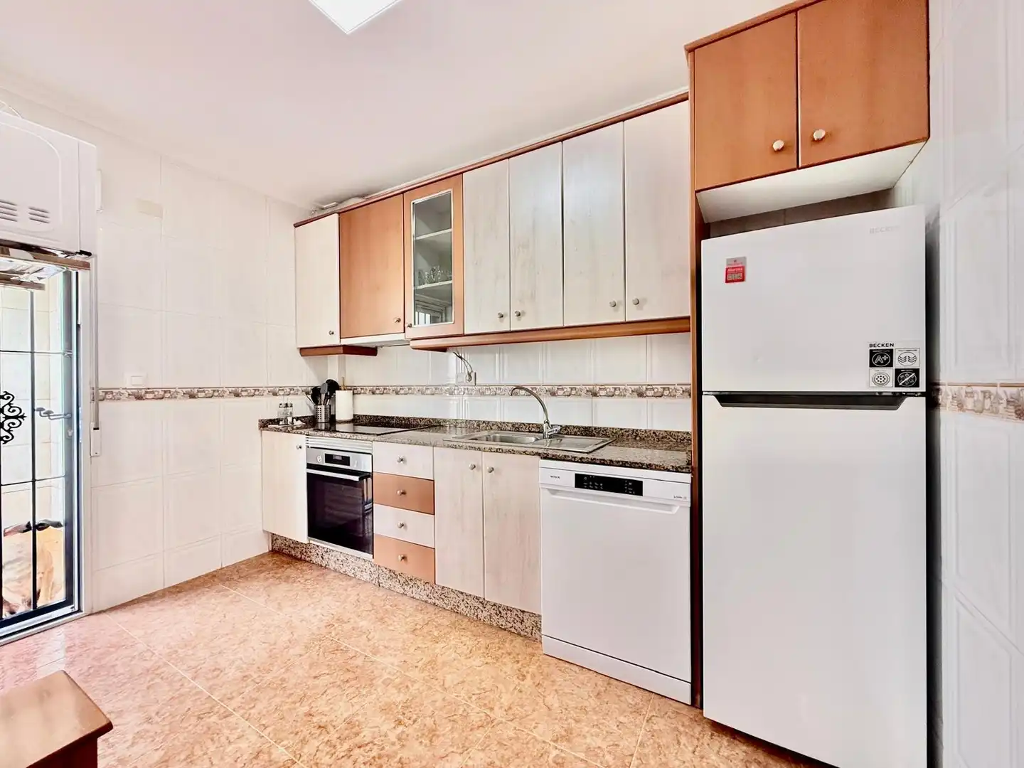 Terraced house with terrace for sale in Calle Calle Somosierra, imagen 24
