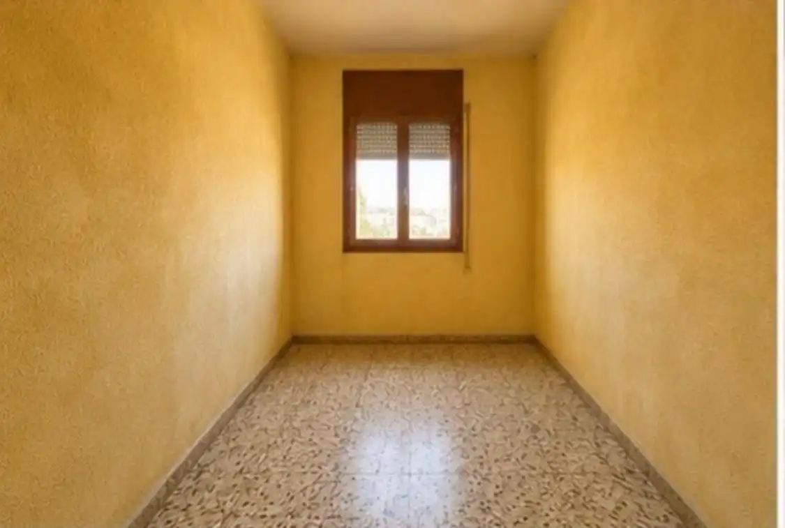 Dormitori de Casa o xalet en venda en Prats de Lluçanès amb Jardí privat, Terrassa i Moblat