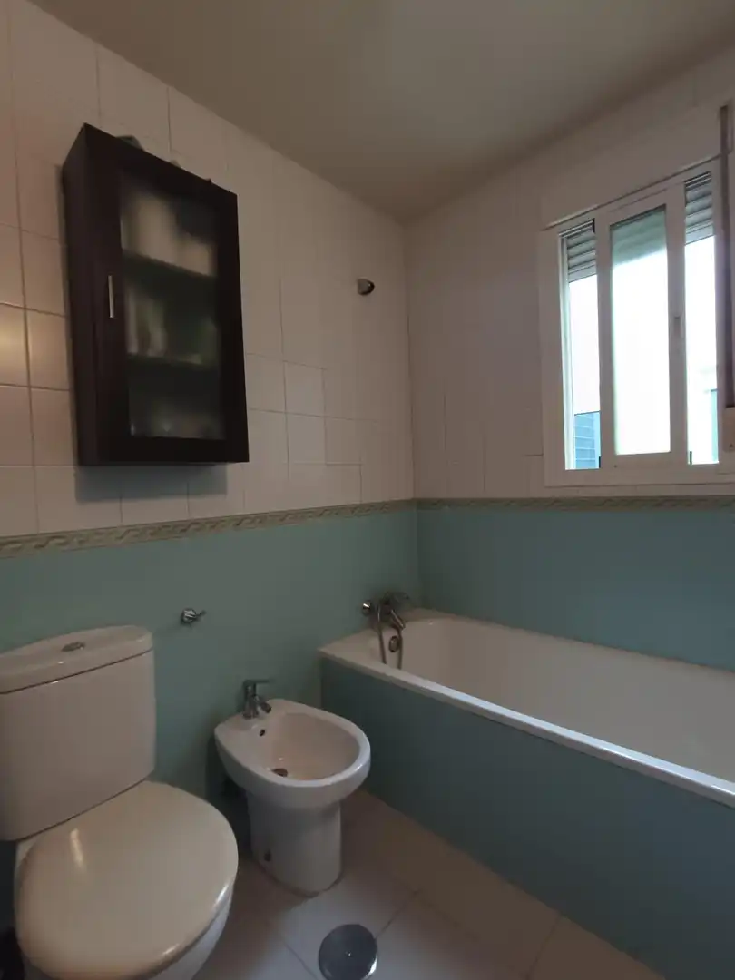 Baño de Piso en venta en La Algaba con Aire acondicionado