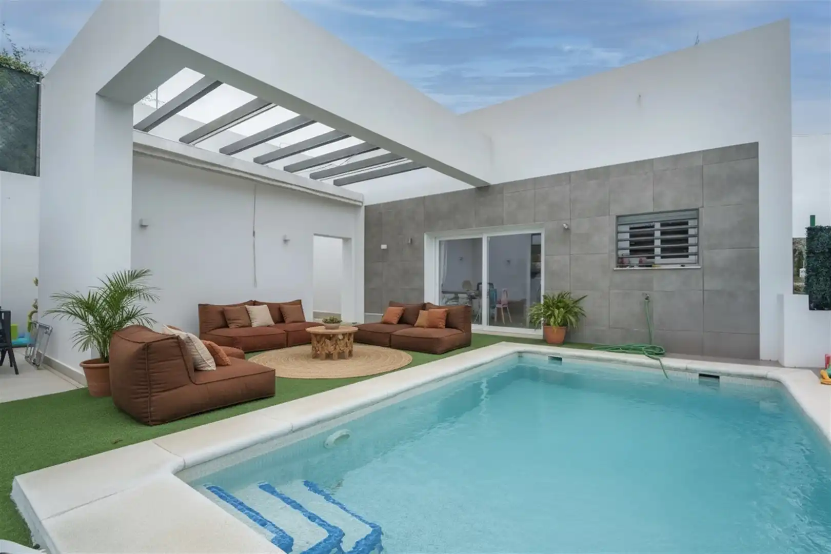 Swimming pool of Houses for sale in Málaga