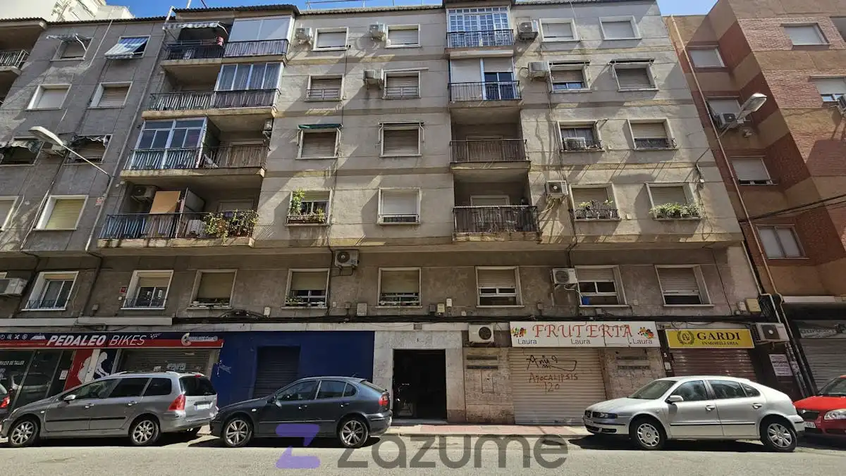 Flat for rent in Calle Pintor Joaquín, San Antón