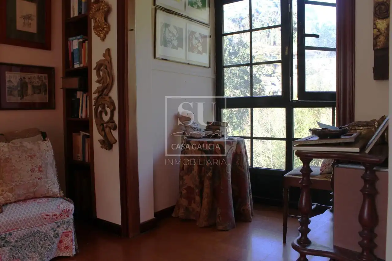 Casa o xalet en venda en Gondomar amb Calefacció, Jardí privat i Moblat