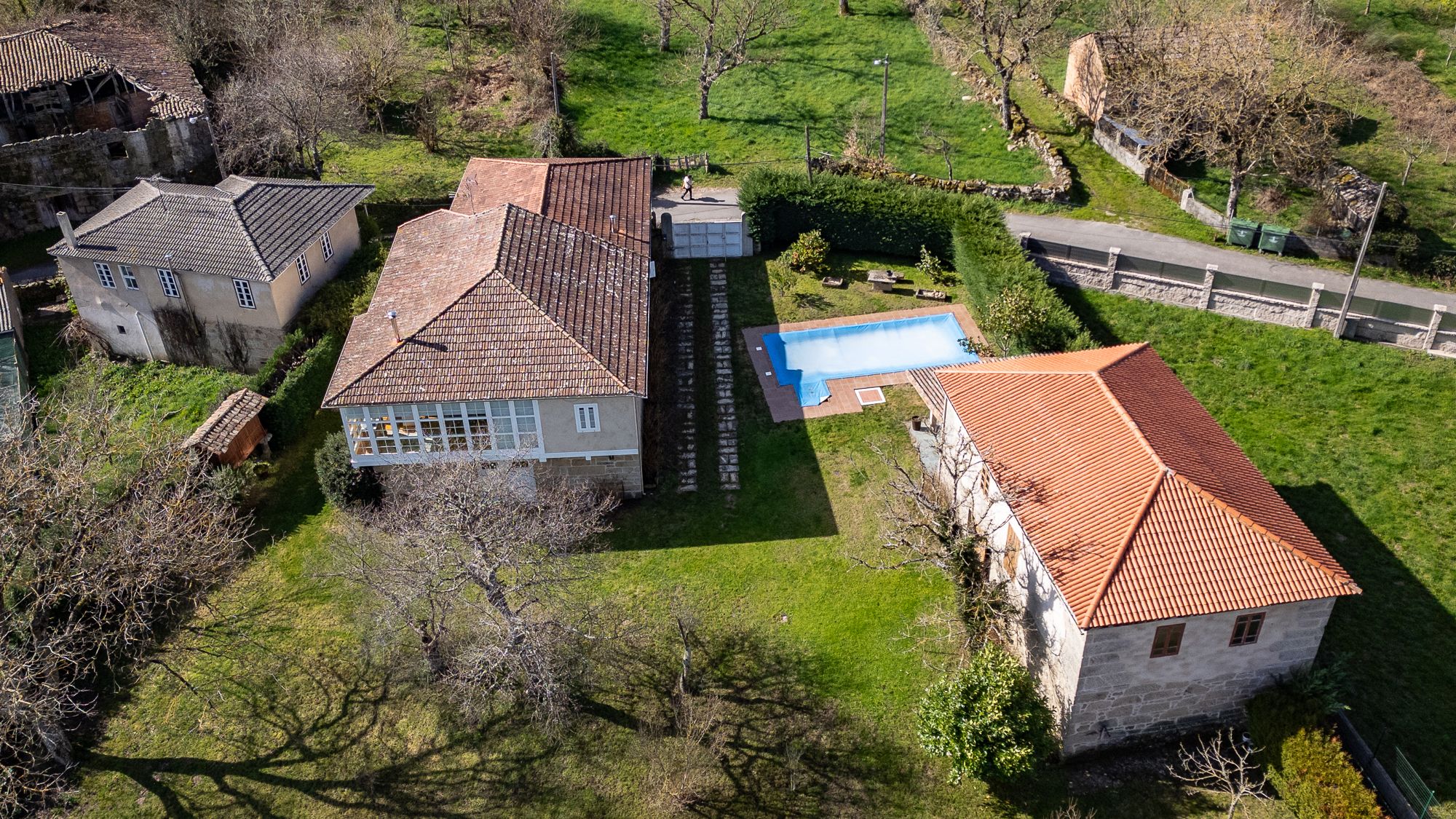Jardí de Finca rústica en venda en Vilar de Barrio amb Piscina