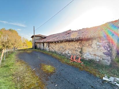 Vista exterior de Casa o xalet en venda en Arrieta amb Jardí privat