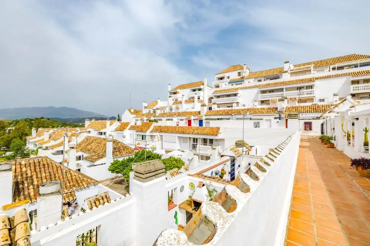Vista exterior de Casa adosada en venda en Mijas amb Aire condicionat, Calefacció i Terrassa