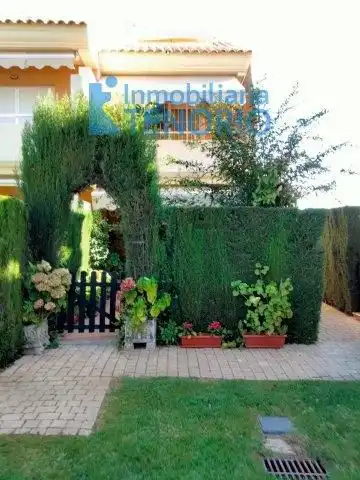 Jardín de Casa adosada en venta en Islantilla con Piscina comunitaria