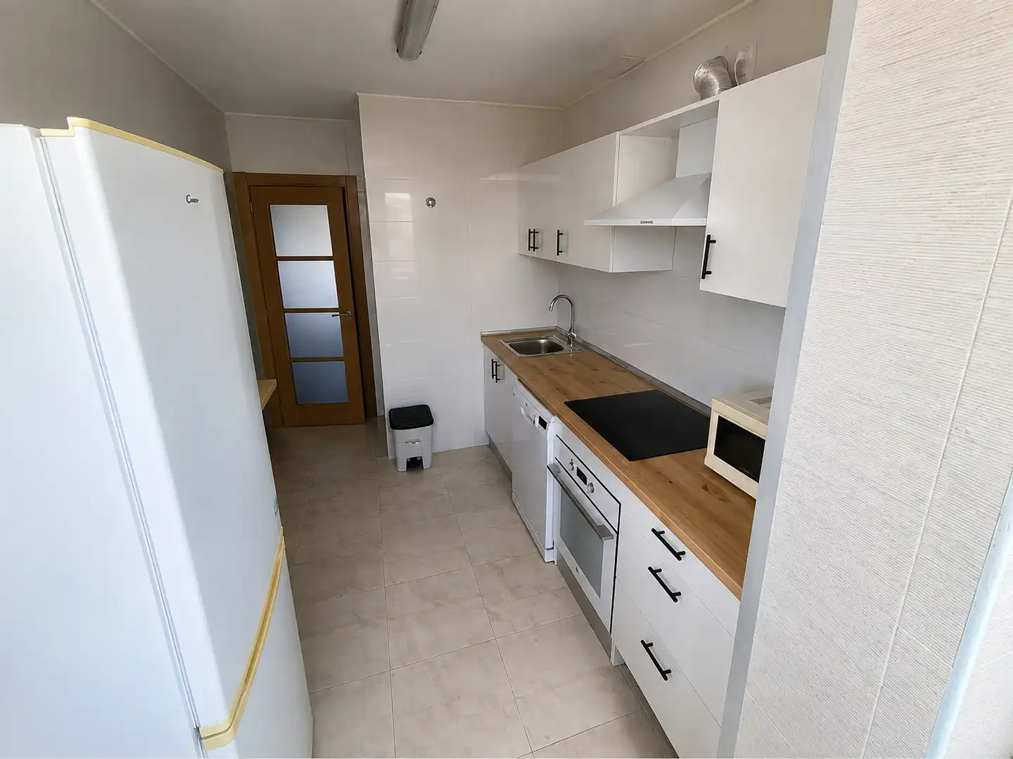 Kitchen of Flat for rent in Santander  with Heating, Furnished and Oven