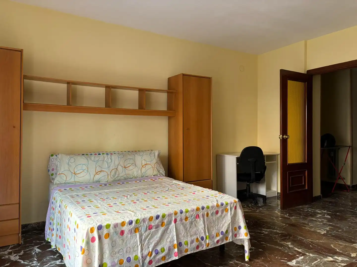 Estudio de alquiler en Calle Tablas, Centro - Sagrario