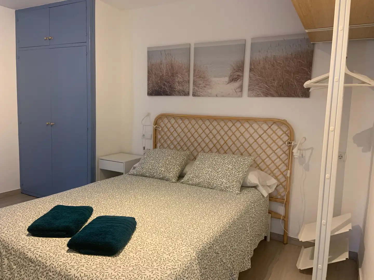 Bedroom of Apartments for sale in Cadaqués, Girona