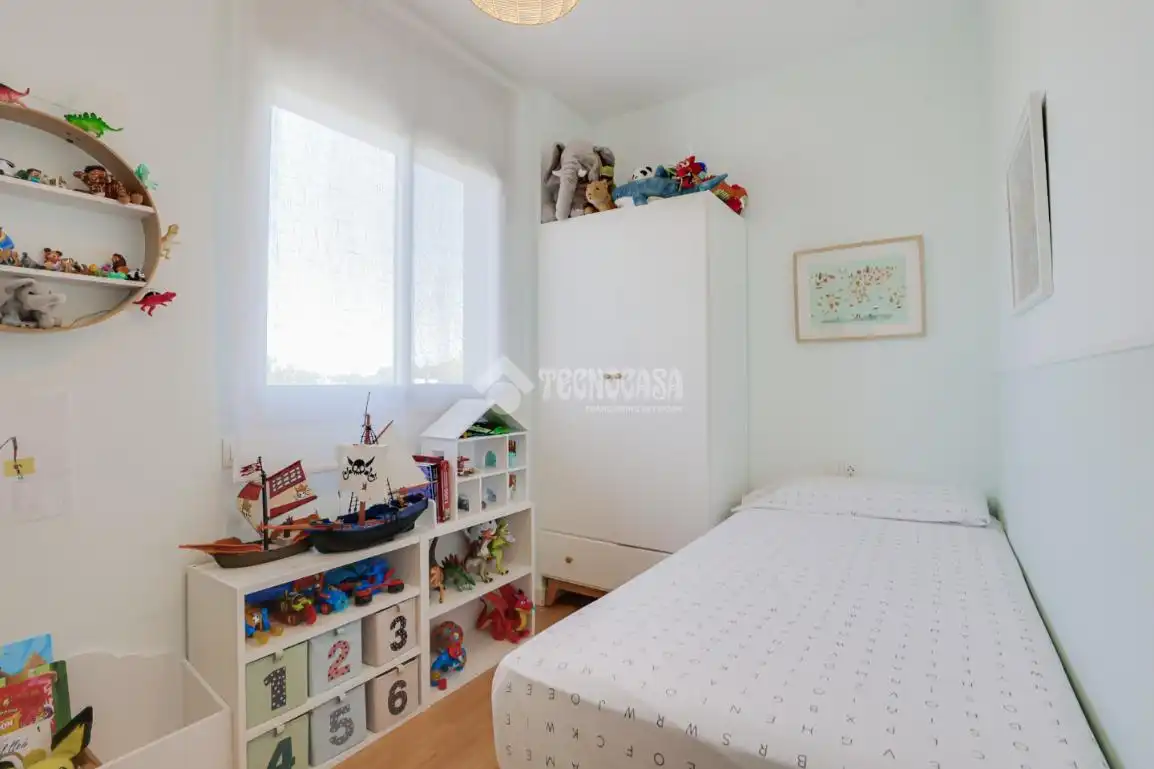 Bedroom of Flat for sale in Sant Boi de Llobregat  with Air Conditioner, Storage room and Balcony