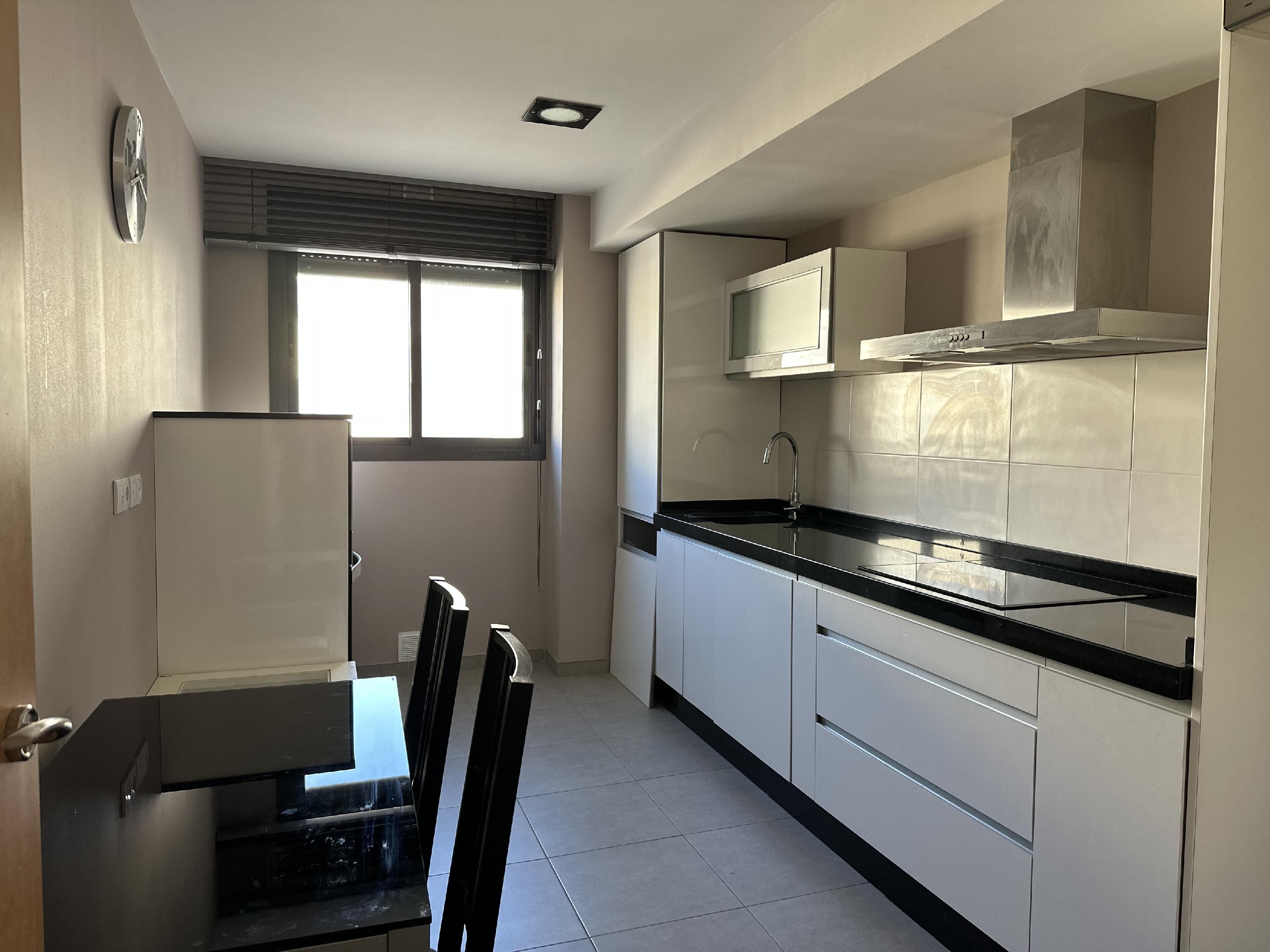 Cocina de Piso en venta en Cáceres Capital con Terraza