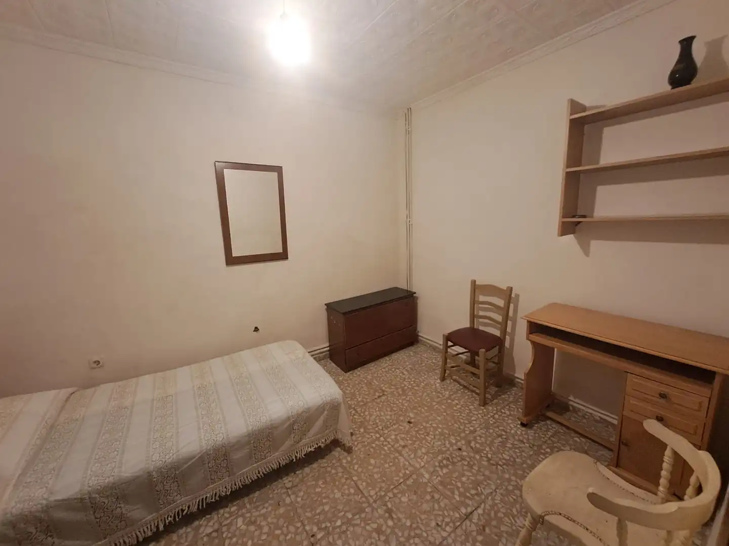 Dormitori de Casa o xalet en venda en Puertollano amb Calefacció, Terrassa i Traster