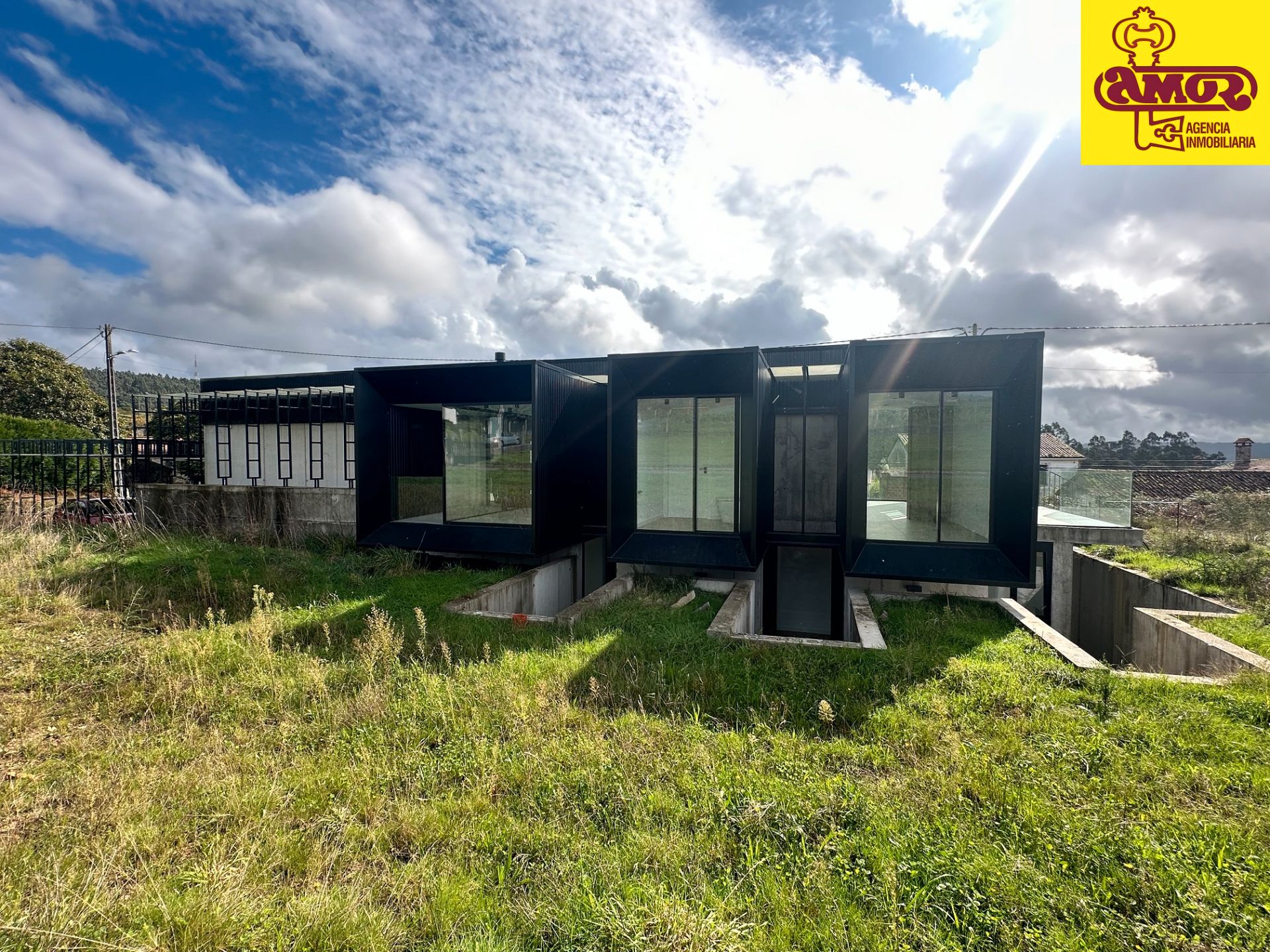 Exterior view of House or chalet for sale in Santiago de Compostela   with Air Conditioner, Heating and Private garden