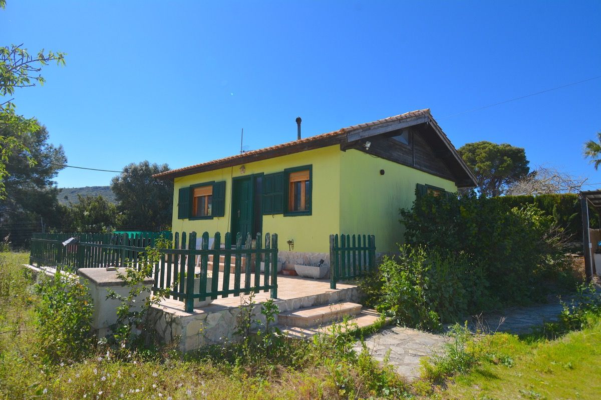 Vista exterior de Casa o xalet en venda en Dénia amb Aire condicionat i Jardí privat