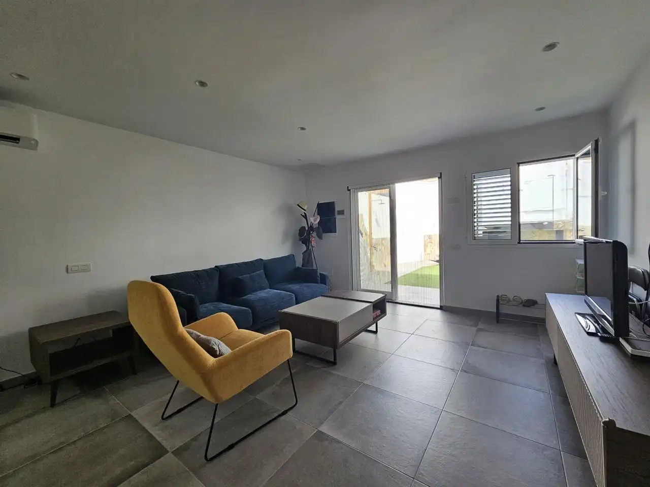 Living room of Houses for rent in Mogán  with Air Conditioner, Private garden and Terrace