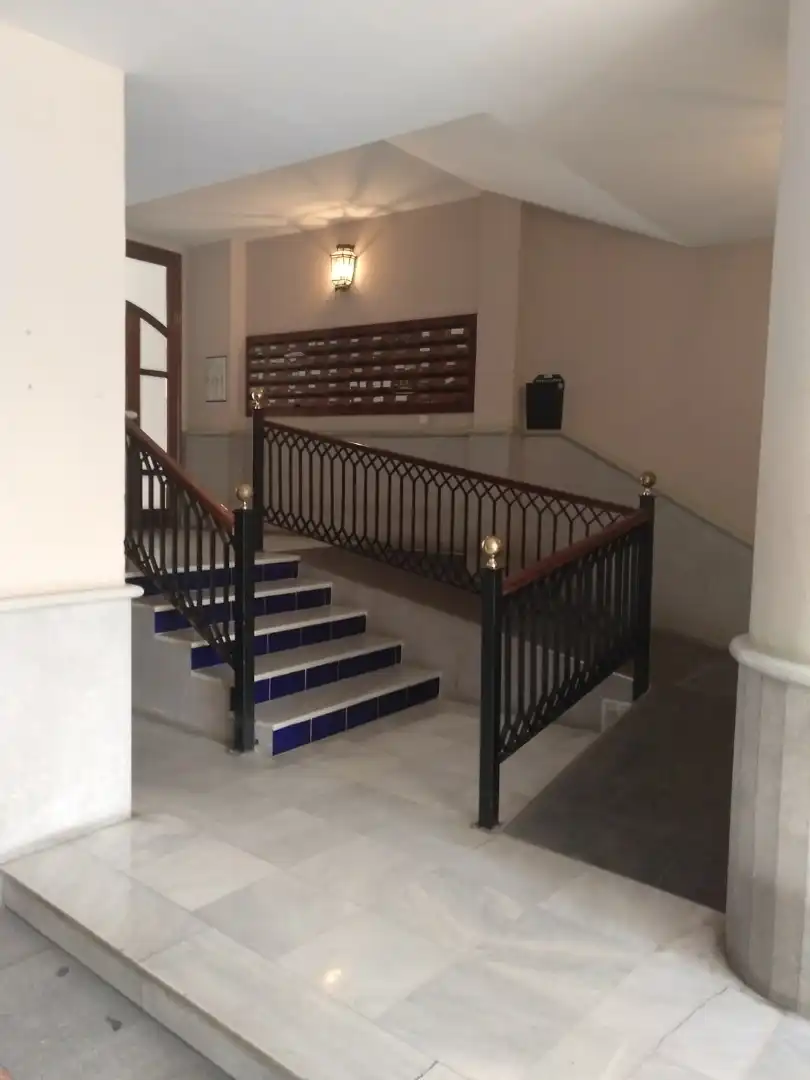 Flat for rent in Sevilla  with Air Conditioner, Heating and Furnished