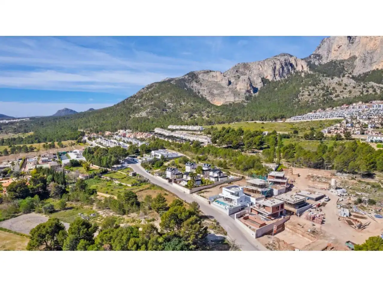 Chalet con piscina en venta en Casco urbano, imagen 14