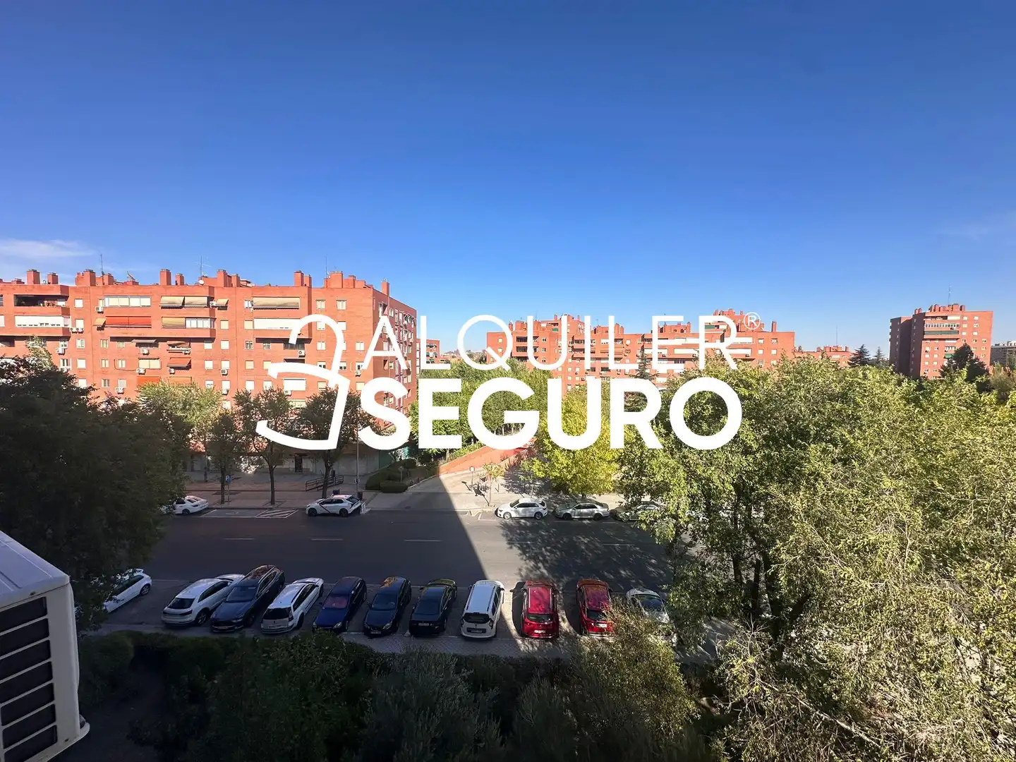 Parking of Flat for rent in Madrid  with Air Conditioner, Heating and Furnished