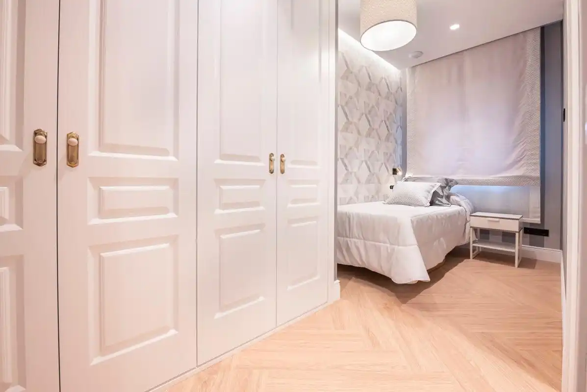 Flat with lift for sale in C. de Guzmán el Bueno, imagen 51
