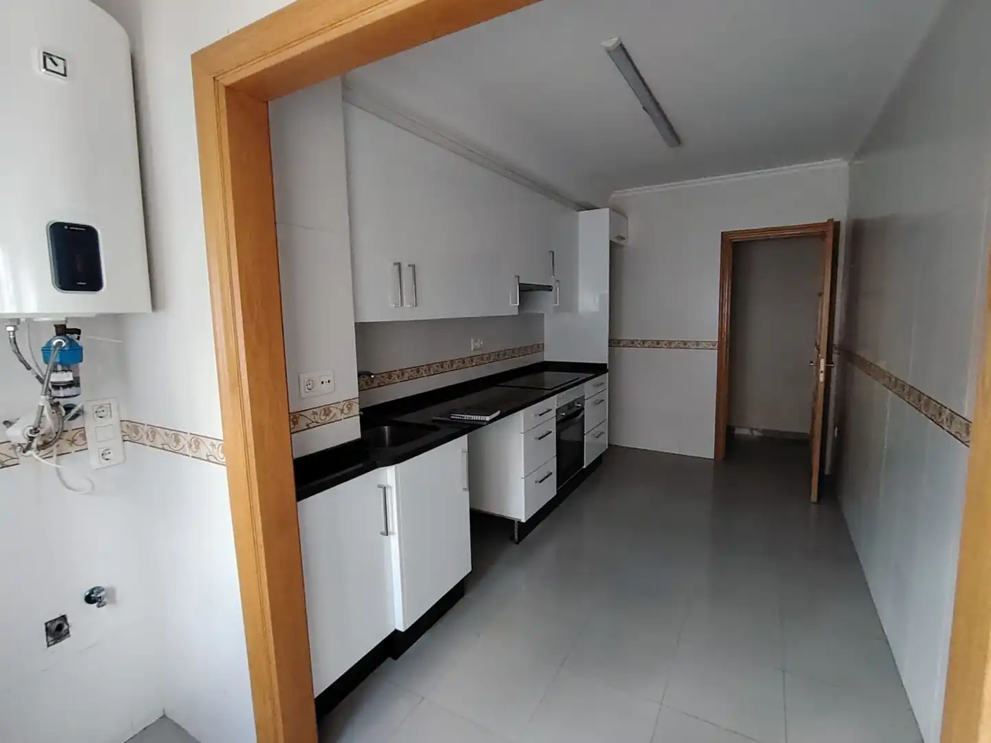 Kitchen of Flat for sale in A Rúa , Ourense