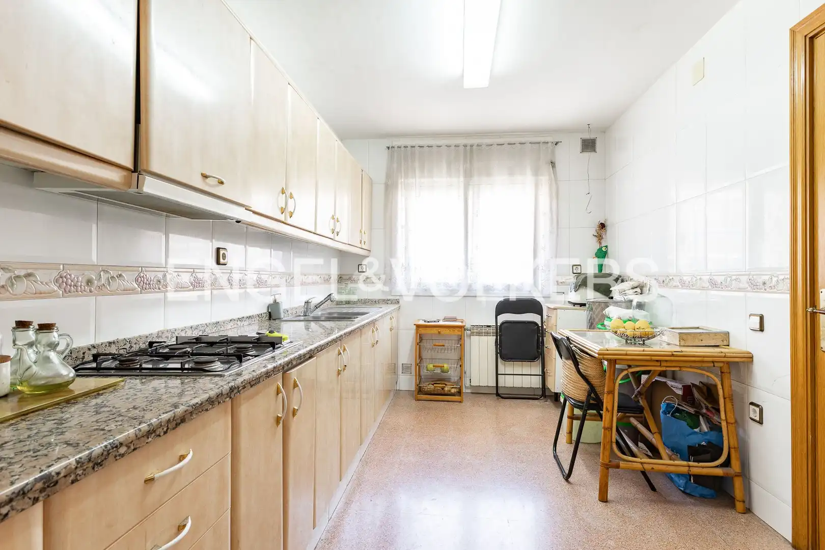 Cocina de Casa o chalet en venta en Martorell con Aire acondicionado, Calefacción y Jardín privado