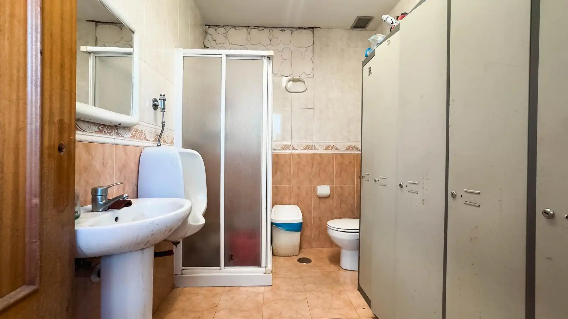 Baño de Nave industrial en venta en Finestrat