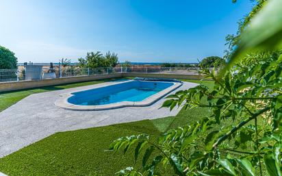 Piscina de Finca rústica en venda en La Palma del Condado amb Terrassa i Piscina