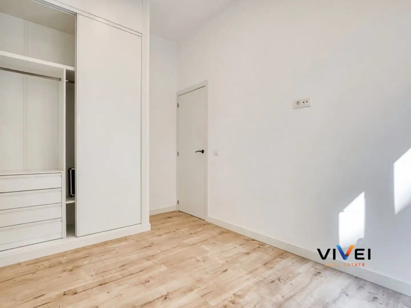 Pis amb ascensor en venda a Linneo 20, imagen 5