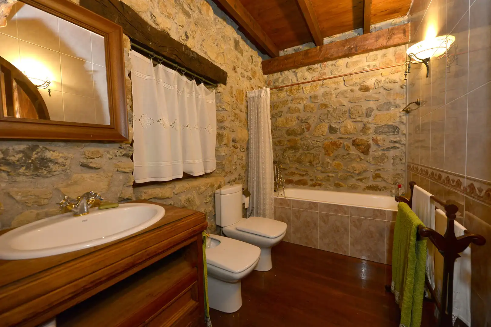 Baño de Finca rústica en venta en Voto con Calefacción, Jardín privado y Terraza