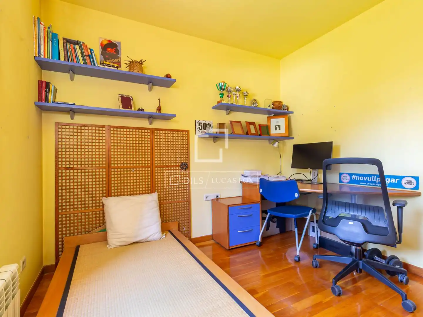Bedroom of Flat for sale in Esplugues de Llobregat  with Air Conditioner, Heating and Private garden