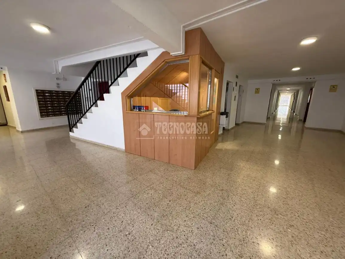Piso en venta en Alicante / Alacant con Balcón