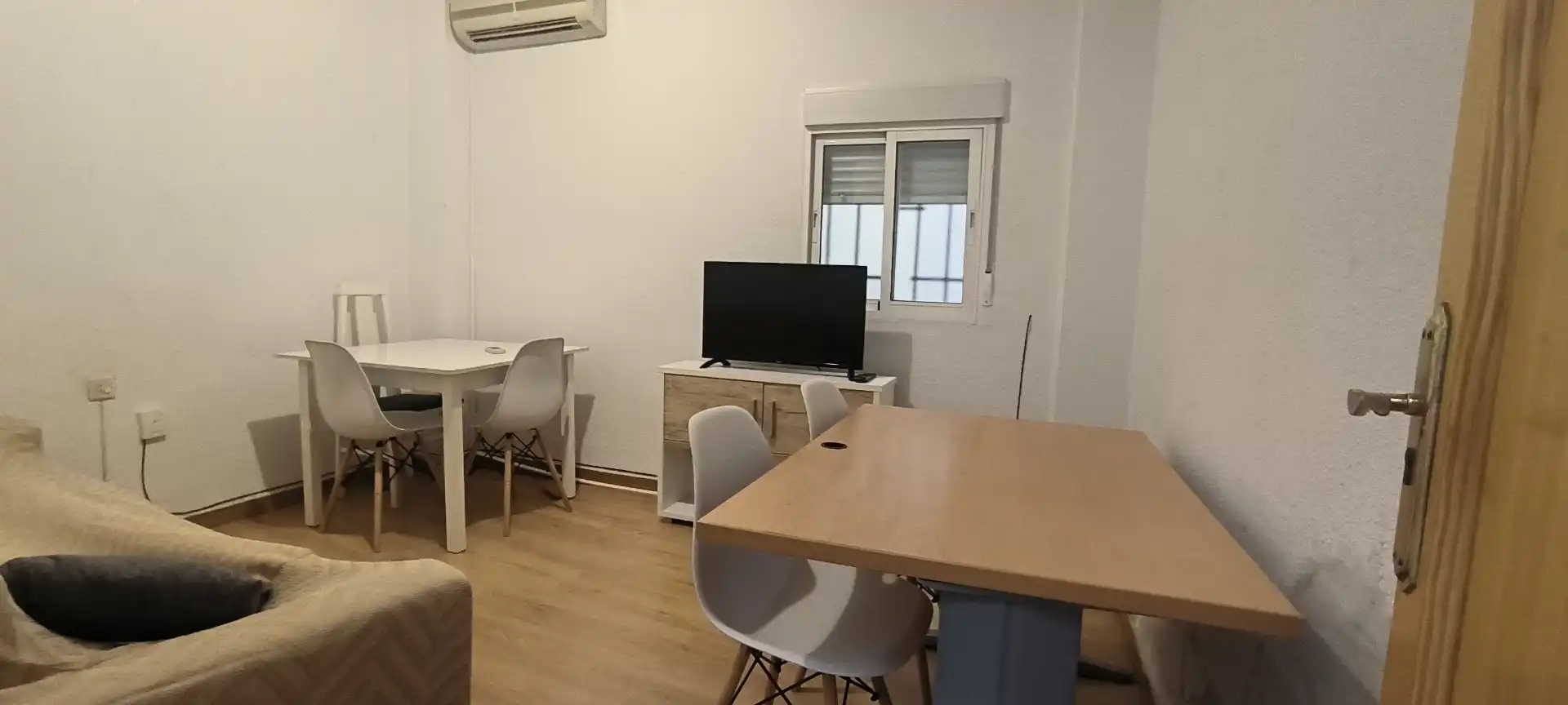 Dining room of Flat for sale in Almería  with Air Conditioner, Furnished and Oven